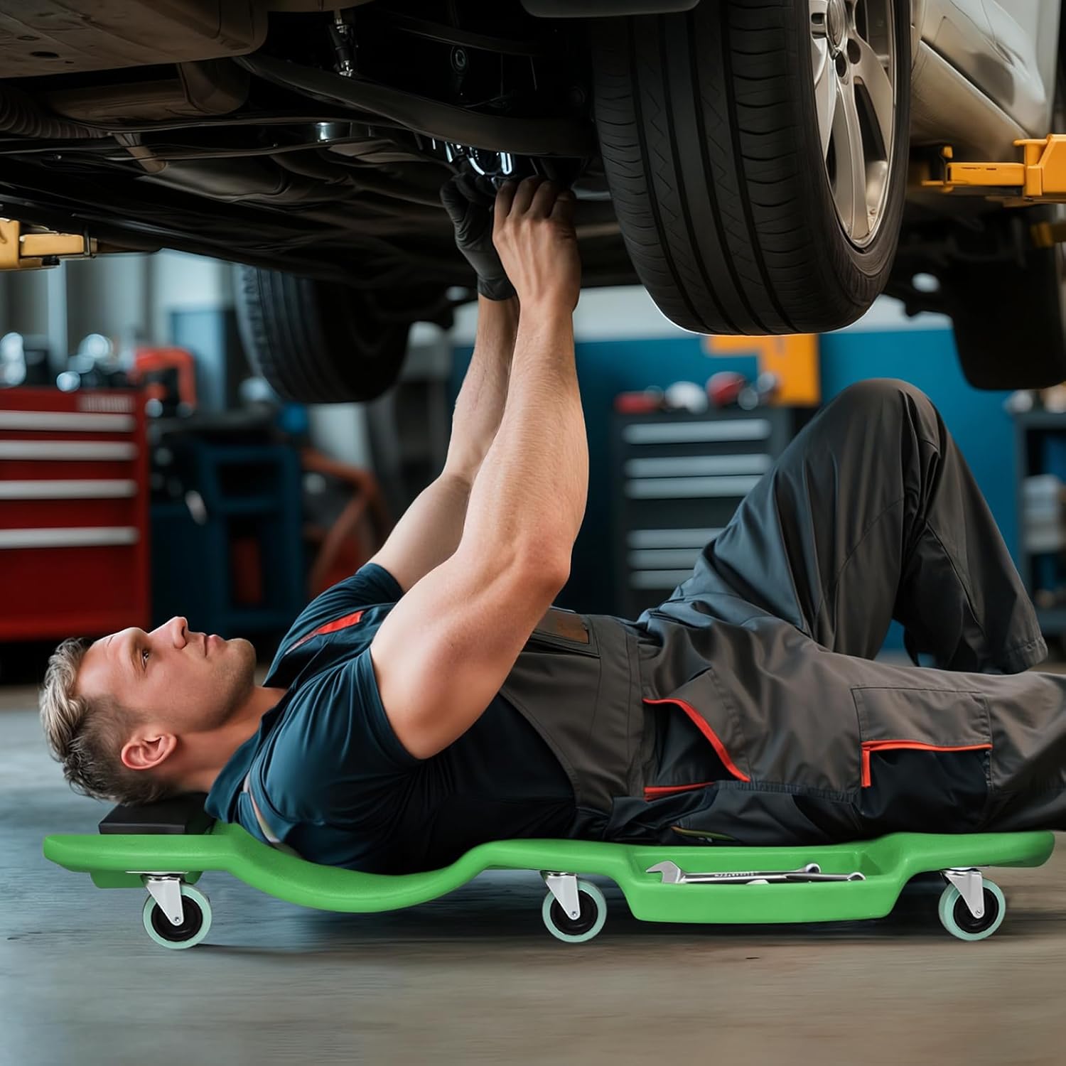 Magshion Mechanic Creeper with Padded Headrest & Tool Trays – 440 lbs Capacity, Rolling Garage Creeper with 6 Swivel Wheels, Lightweight & Portable Under Car Creeper for Auto Repair (Green)