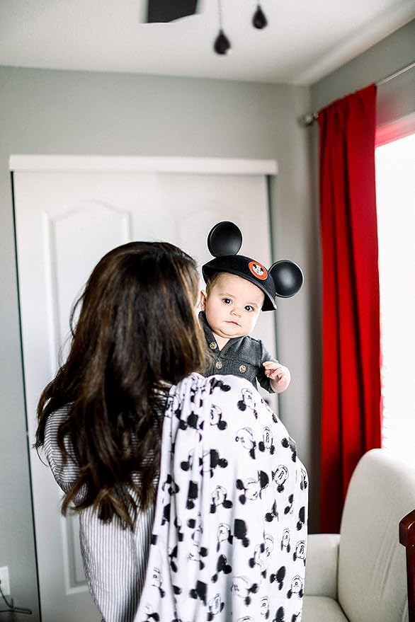 Milk Snob Disney Infant Boy/Girl Swaddle Blanket, Soft Receiving, Security and Play, Toddler Infant NewbornBedding, Baby Shower, Baby Registry Gift (Mickey Mouse Sketch) 34 * 34 inches